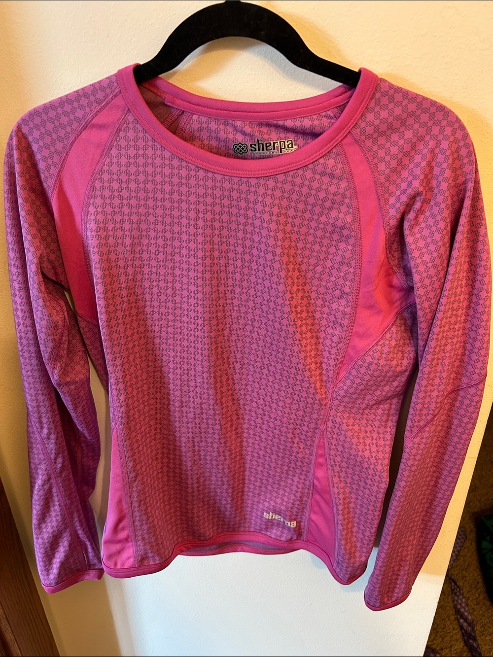 Sherpa Women's Pink Long-Sleeve Performance Tee